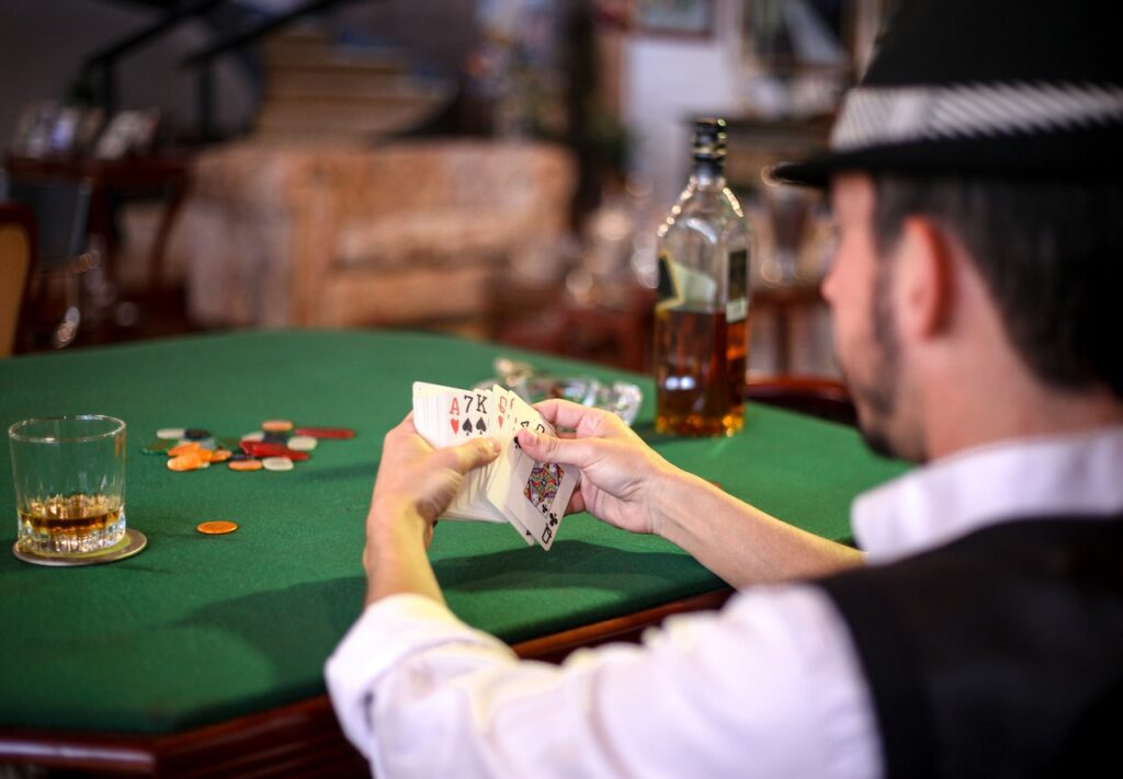 Essential Poker Etiquette: Dos and Don’ts at the Poker Table